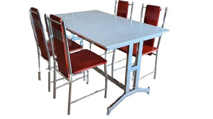 SS Dining Table Setup